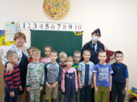 Встреча дошкольников с инспектором ГИБДД